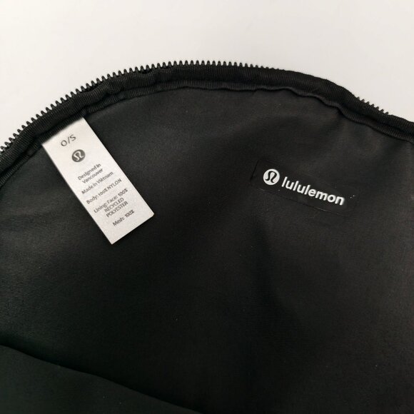 Lululemon All Night Festival Bag 5L Black Gold - Picture 7 of 7